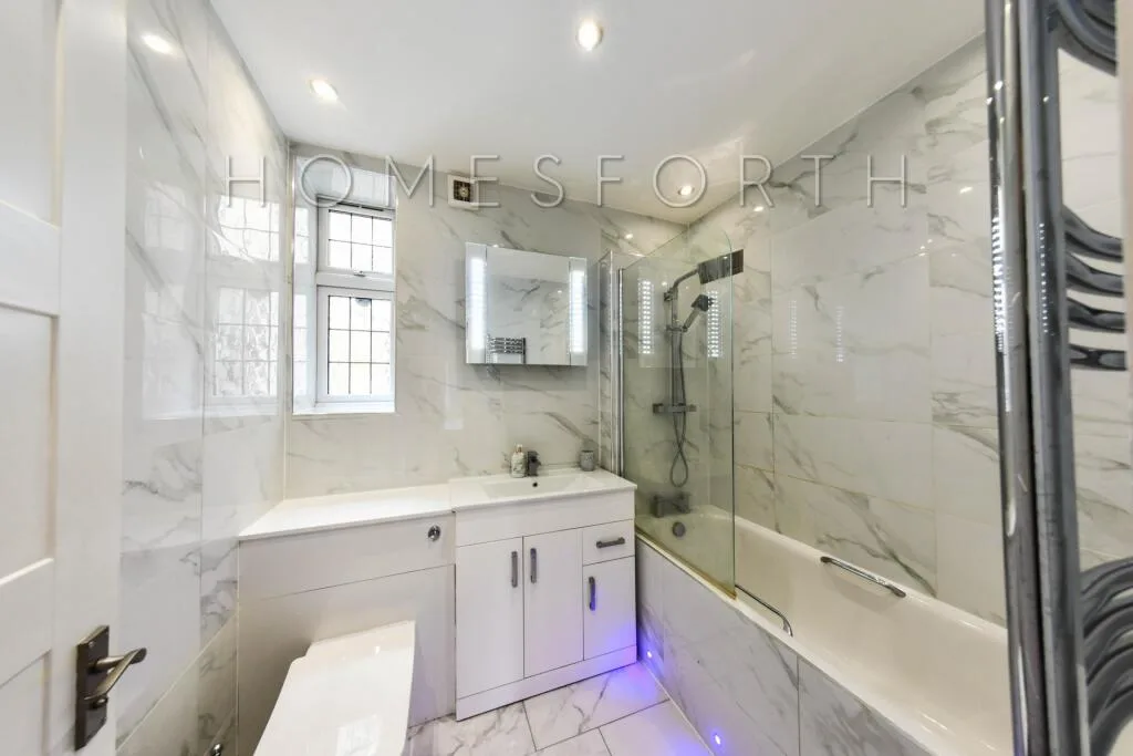 3 bedroom flat for rent