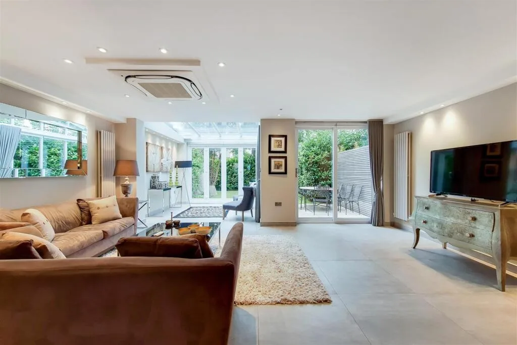 4 bedroom house for rent