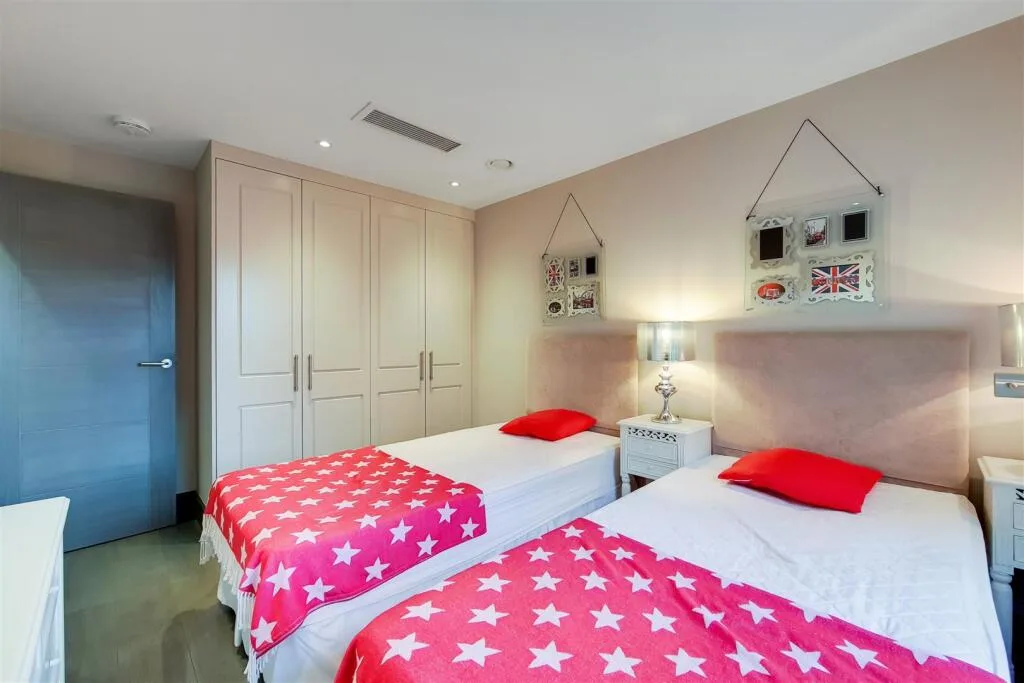 4 bedroom house for rent