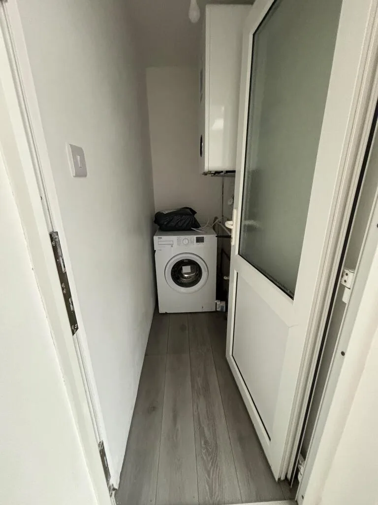 6 bedroom terraced house for rent