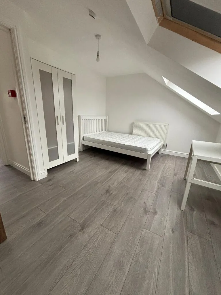 6 bedroom terraced house for rent