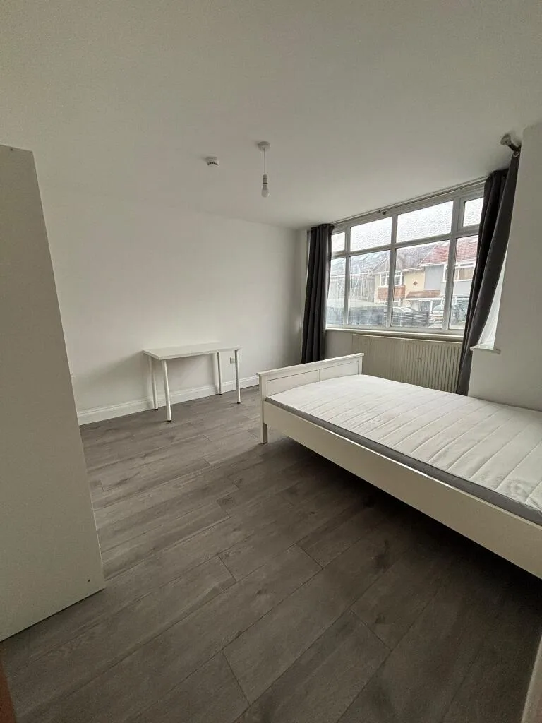 6 bedroom terraced house for rent
