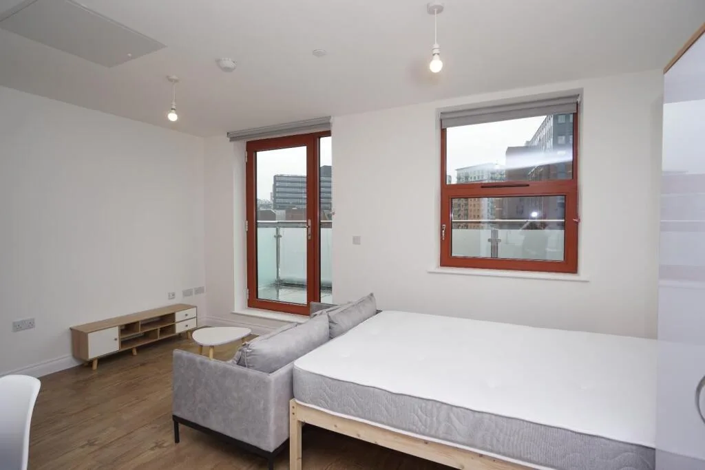 Studio flat for rent
