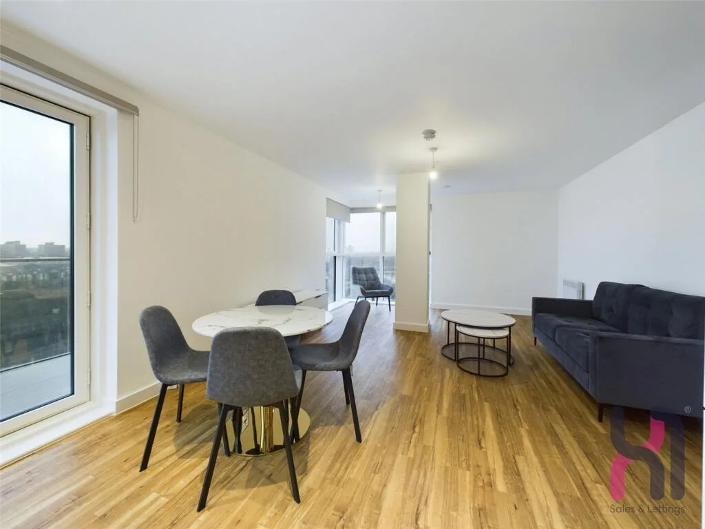 3 bedroom flat for rent