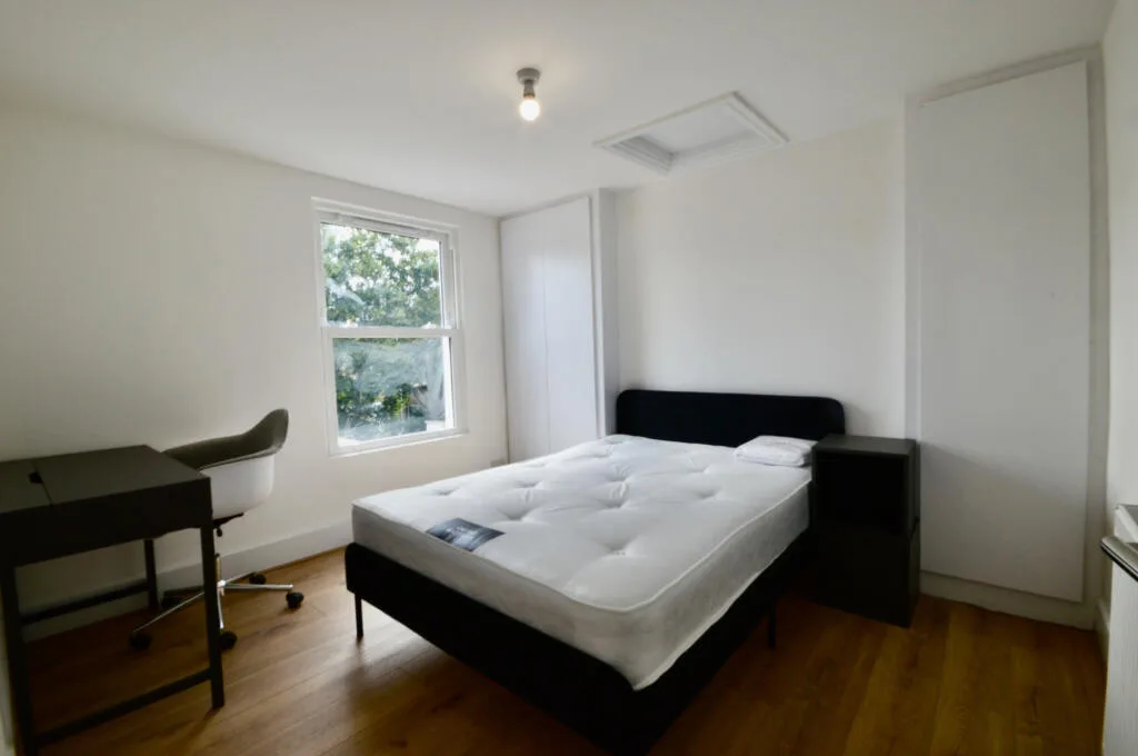 4 bedroom maisonette for rent