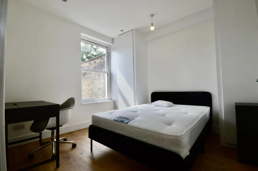4 bedroom maisonette for rent