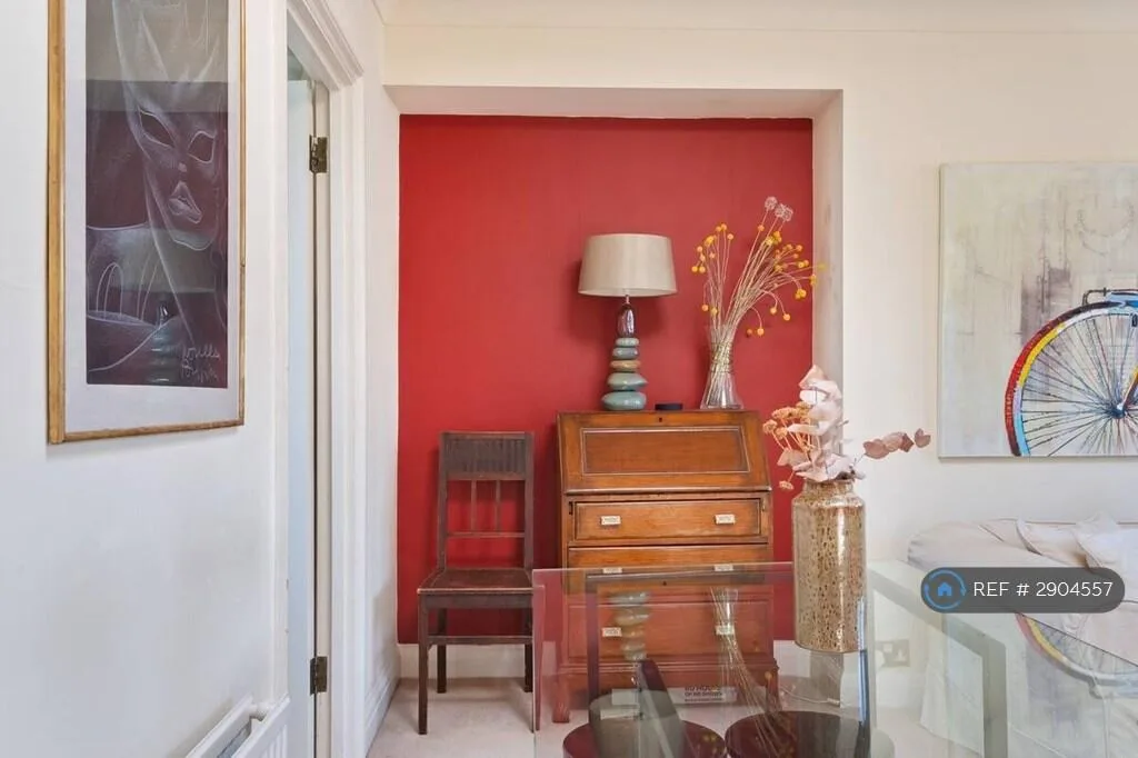 2 bedroom maisonette for rent