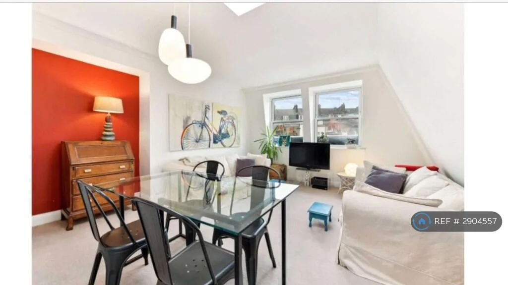 2 bedroom maisonette for rent