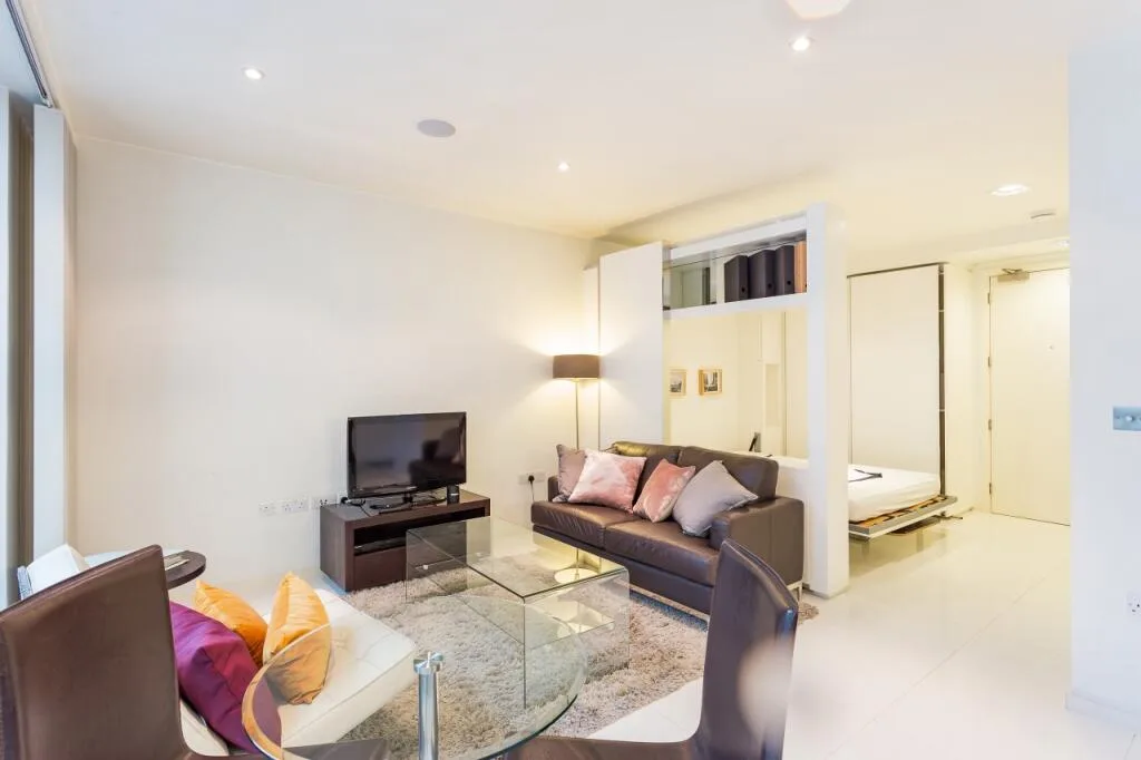 Studio flat for rent