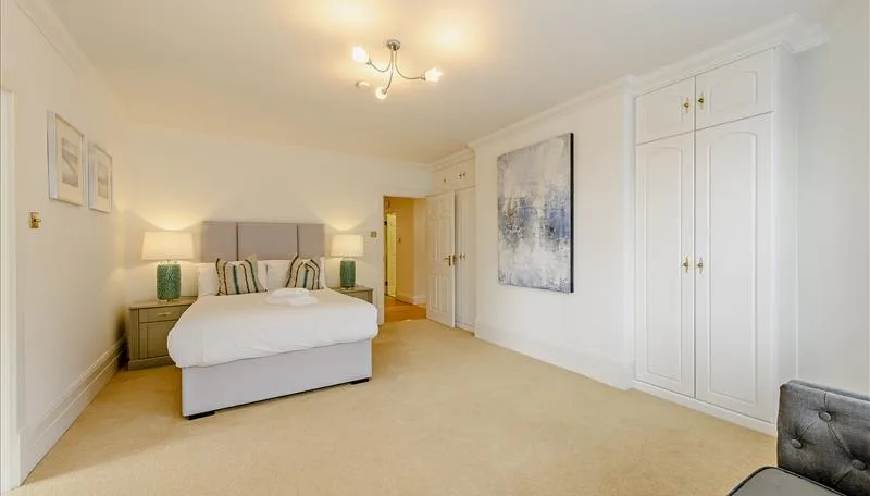 3 bedroom flat for rent