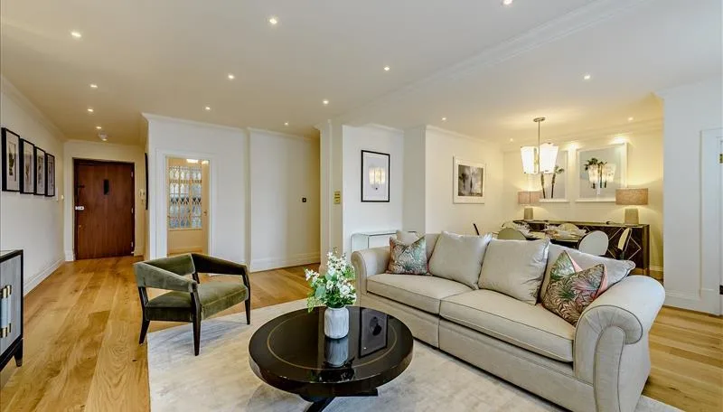 3 bedroom flat for rent