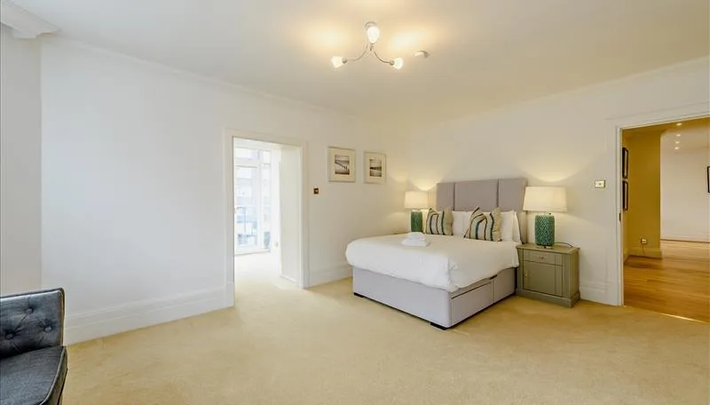 3 bedroom flat for rent