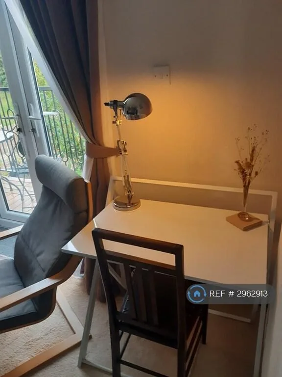 2 bedroom maisonette for rent