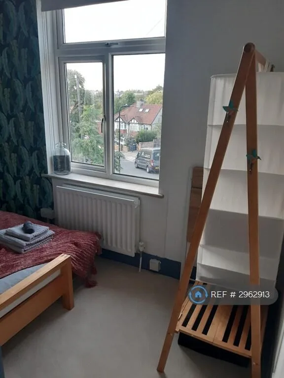 2 bedroom maisonette for rent