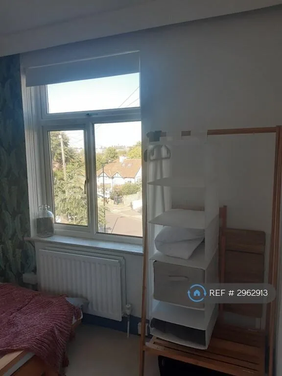 2 bedroom maisonette for rent