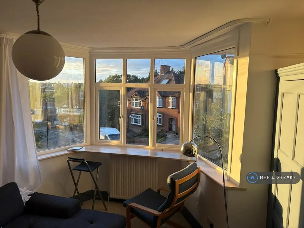 2 bedroom maisonette for rent