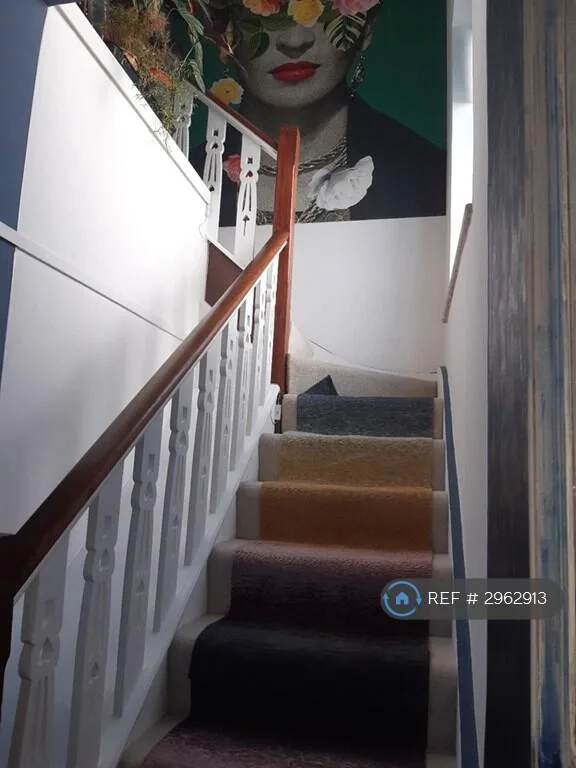2 bedroom maisonette for rent