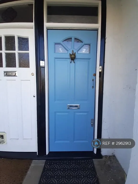 2 bedroom maisonette for rent