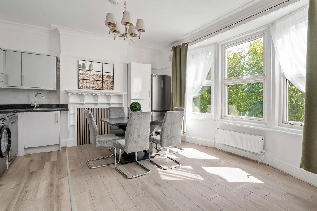 2 bedroom flat for rent