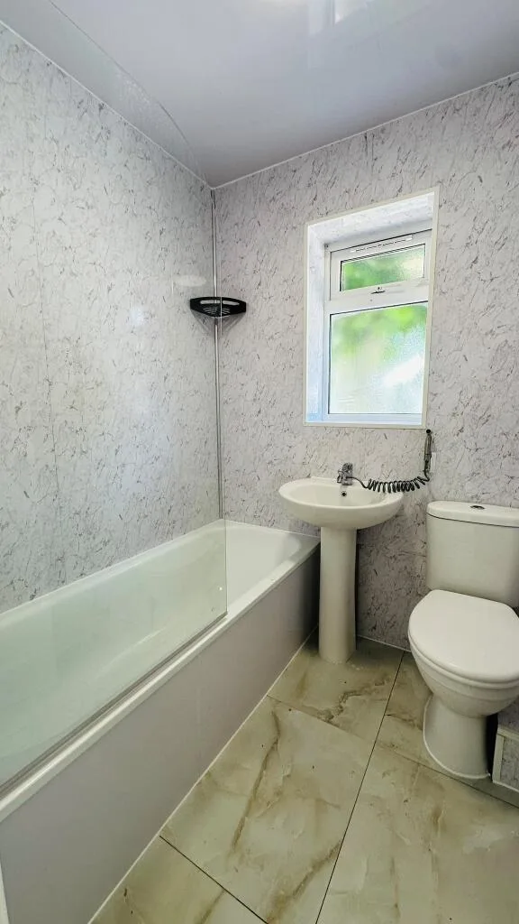 3 bedroom flat for rent