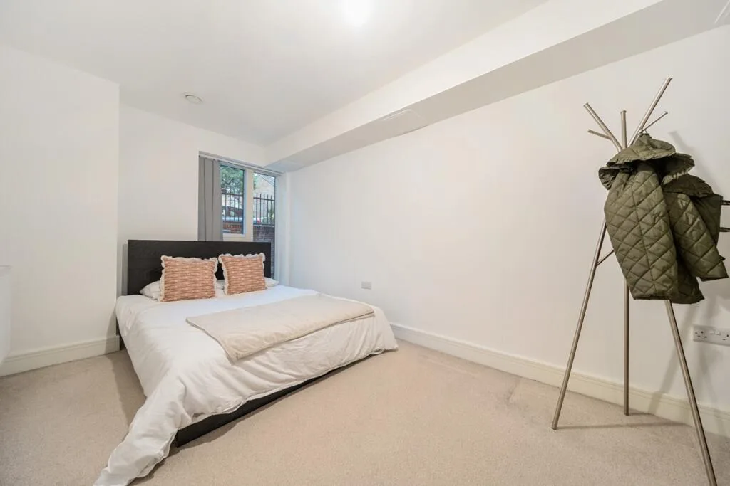 3 bedroom flat for rent