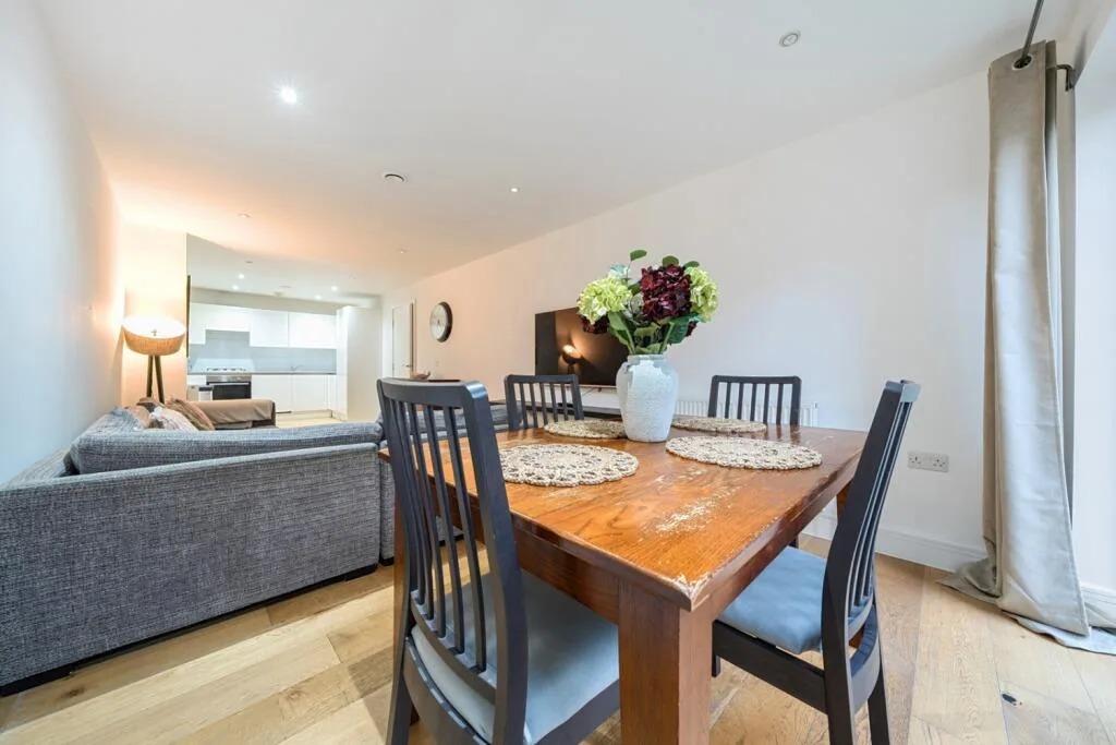 3 bedroom flat for rent