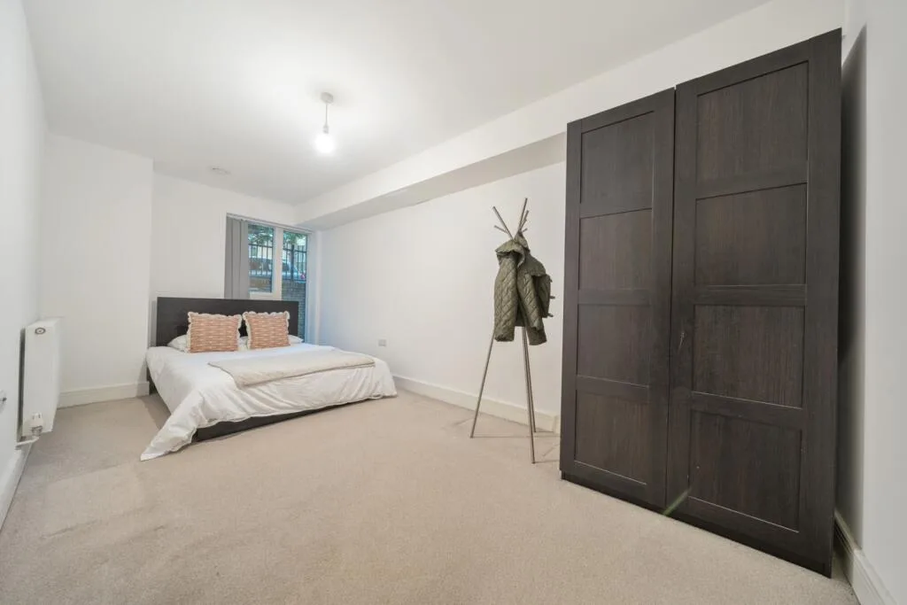 3 bedroom flat for rent