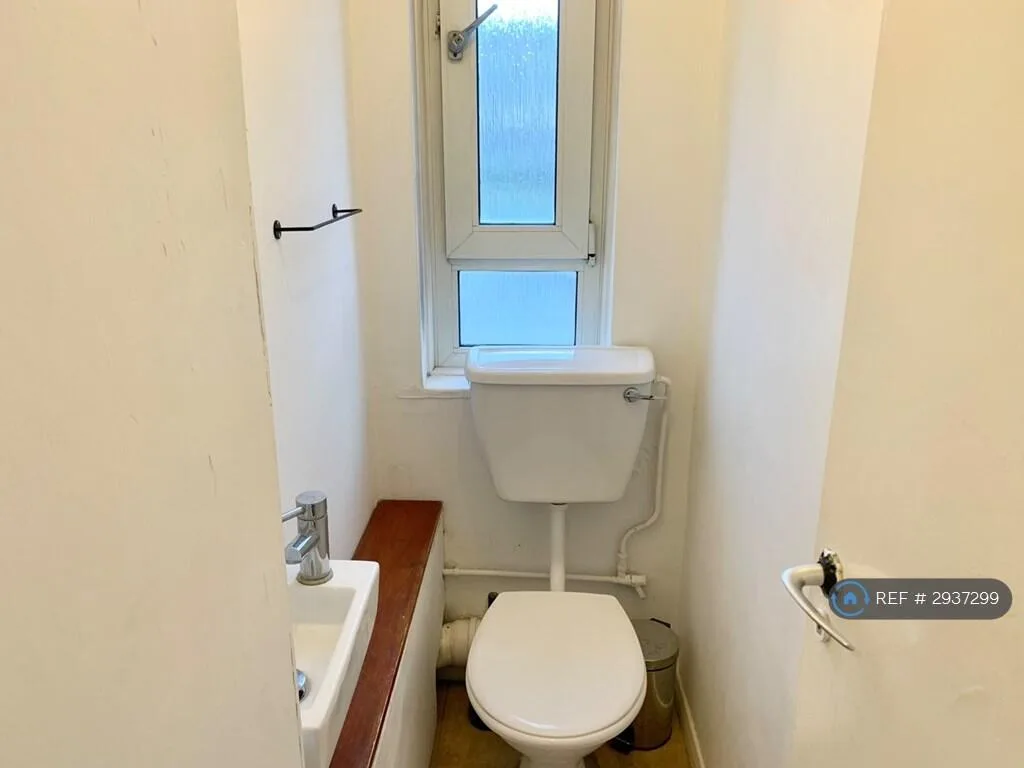 3 bedroom maisonette for rent