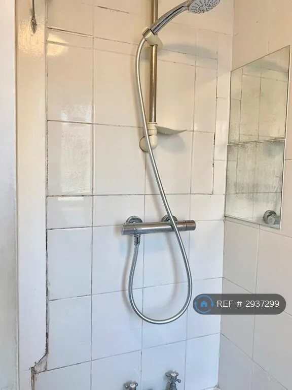 3 bedroom maisonette for rent
