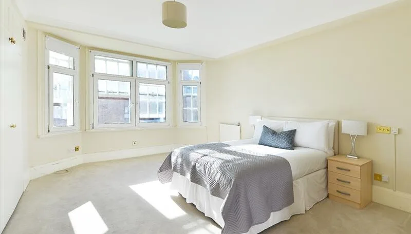 5 bedroom apartment for rent