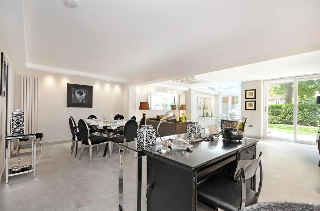 4 bedroom terraced house for rent