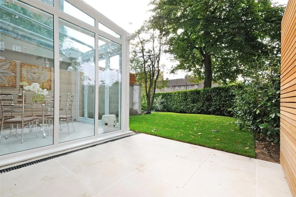 4 bedroom terraced house for rent