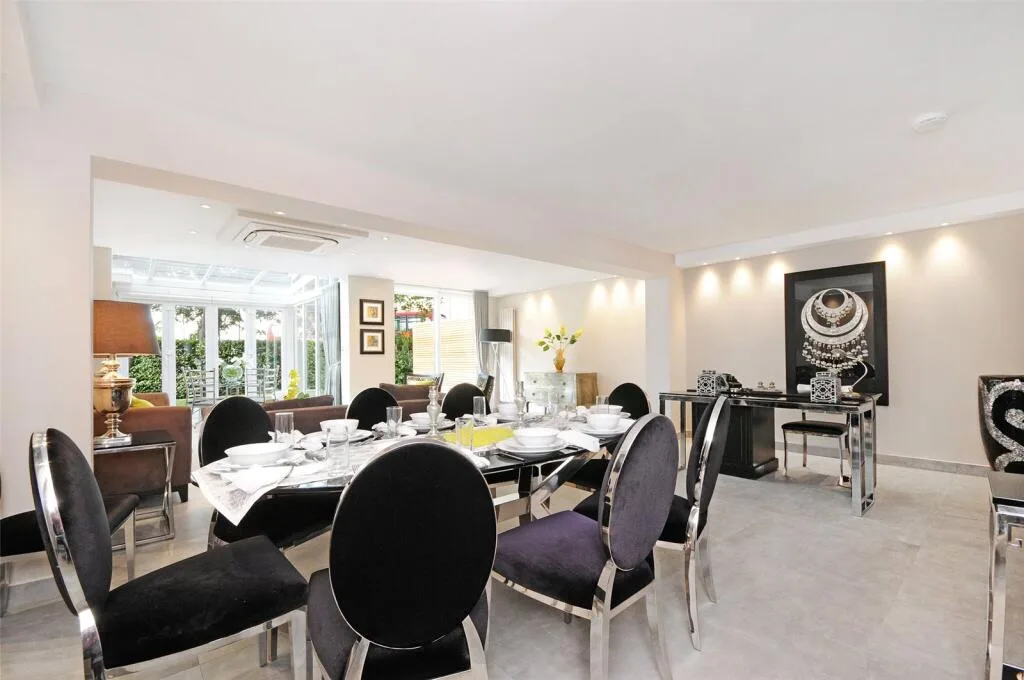 4 bedroom terraced house for rent
