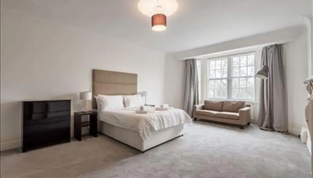 5 bedroom flat for rent