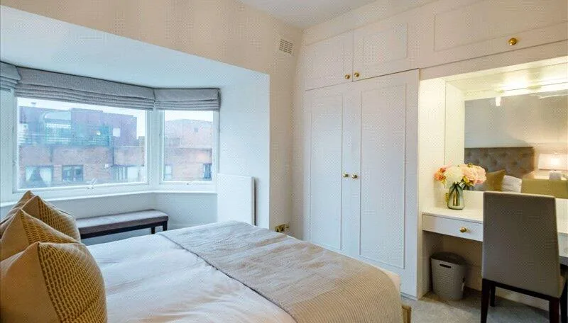 4 bedroom flat for rent