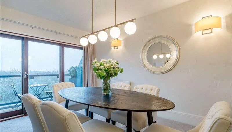 4 bedroom flat for rent