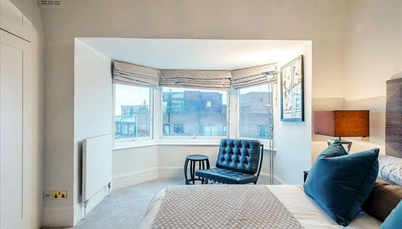 4 bedroom flat for rent