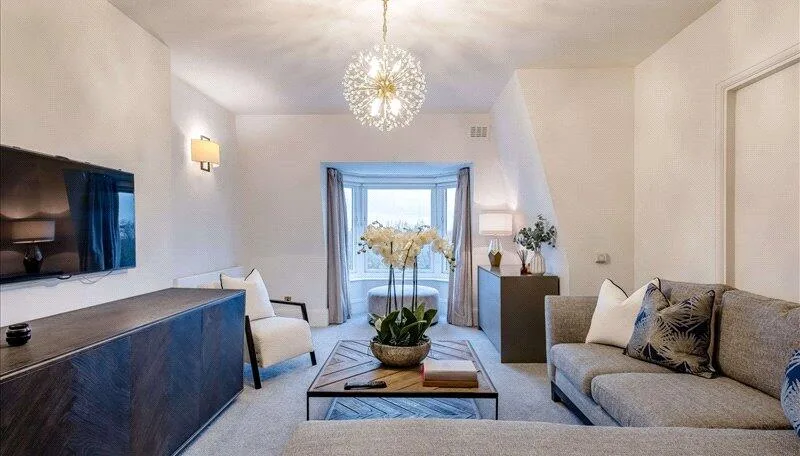4 bedroom flat for rent