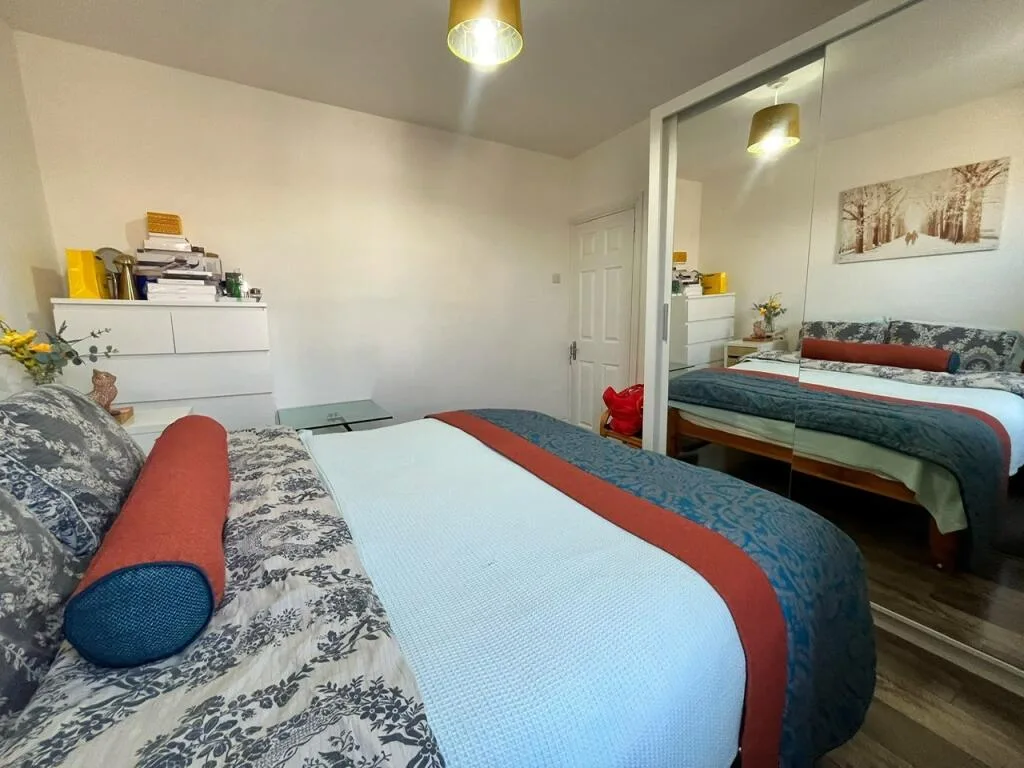 2 bedroom house for rent