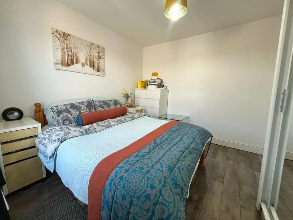 2 bedroom house for rent