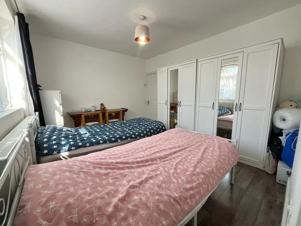2 bedroom house for rent