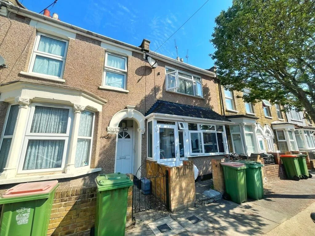 2 bedroom house for rent