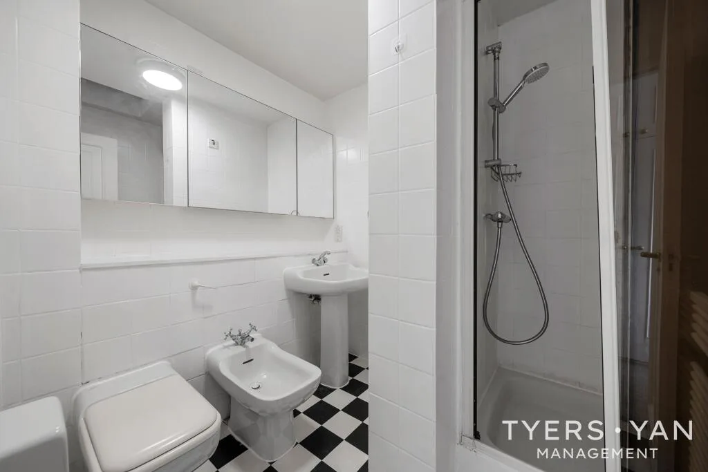 4 bedroom flat for rent