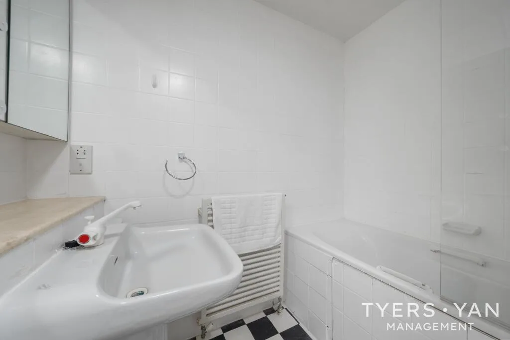 4 bedroom flat for rent