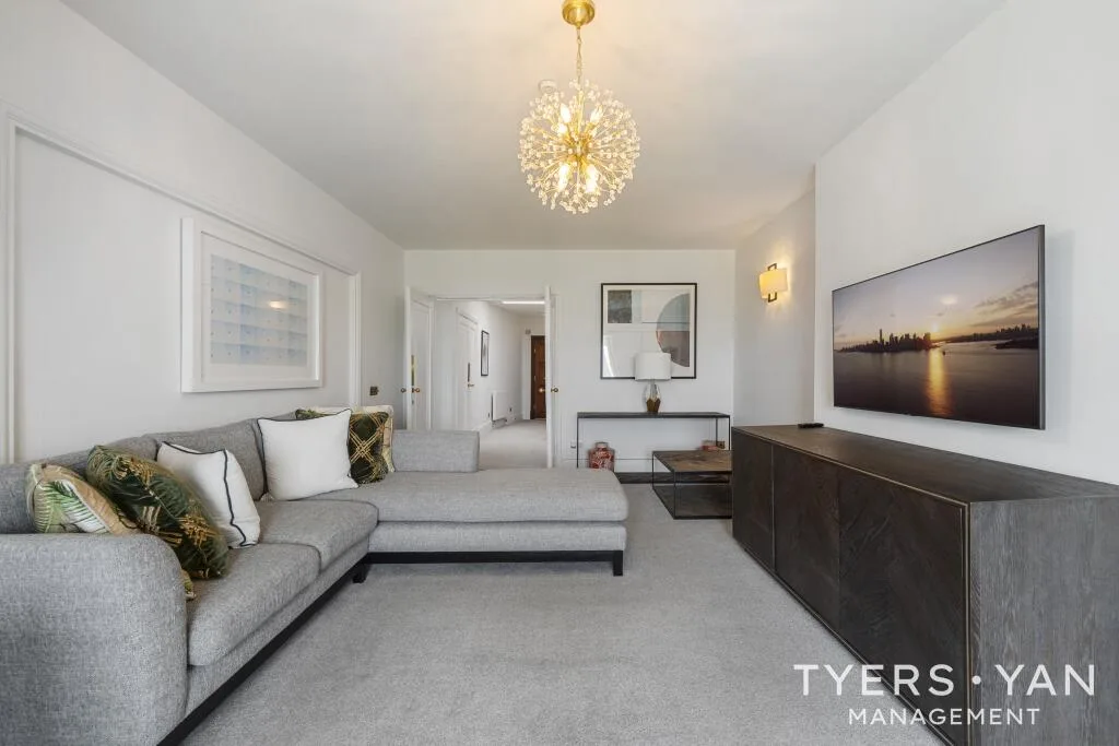 4 bedroom flat for rent