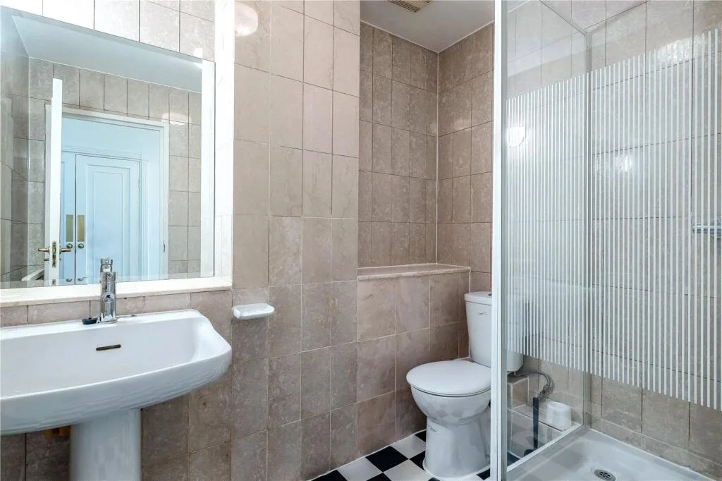 4 bedroom penthouse for rent
