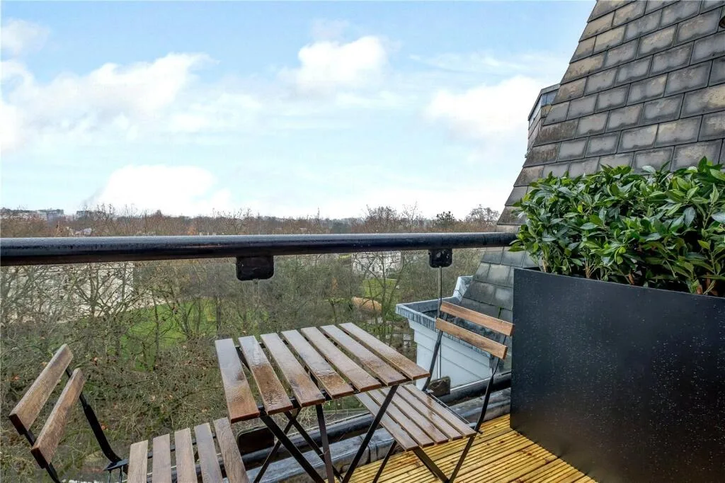 4 bedroom penthouse for rent