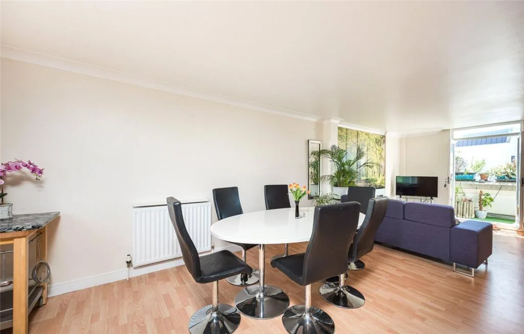 3 bedroom apartment for rent