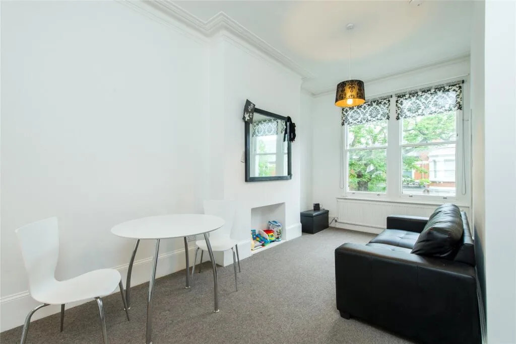 1 bedroom flat for rent