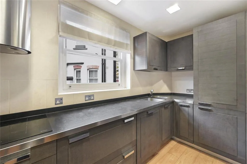 4 bedroom flat for rent
